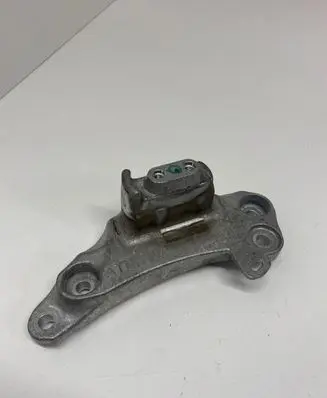 Peugeot 508 II Gearbox mounting bracket 9813721980