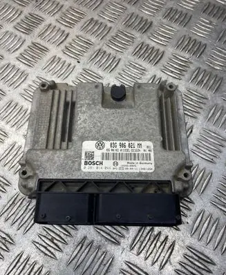 Volkswagen Touran I Engine control unit/module 03G906021AN 0281014044 03G906021MM