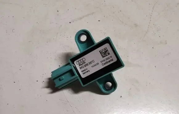 Audi A5 8T 8F Airbag deployment crash/impact sensor 8K0955557C