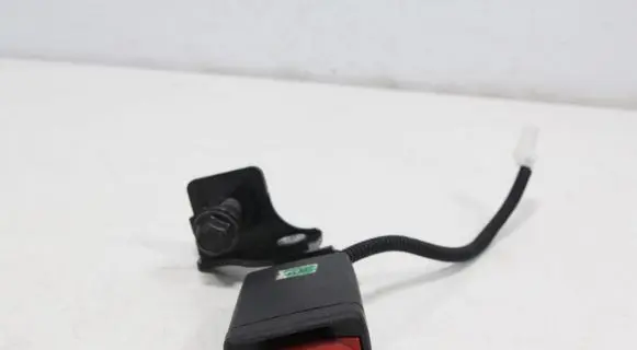 KIA Ceed Rear seatbelt buckle 20120117 20120201