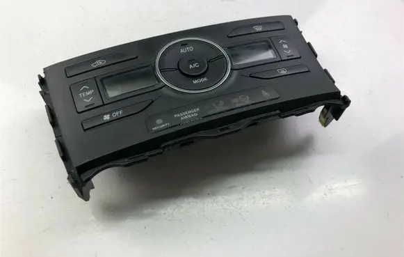 Toyota Auris 150 Climate control unit 5590002321 G821