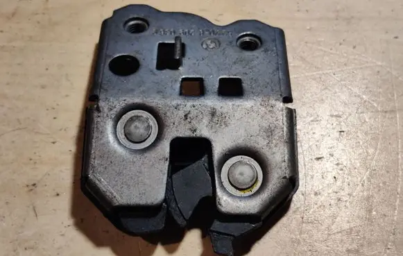 BMW 3 E46 Seat back rest lock catch 522082090369 82090369