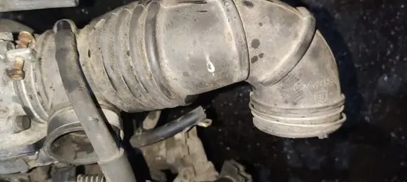 Air intake hose/pipe