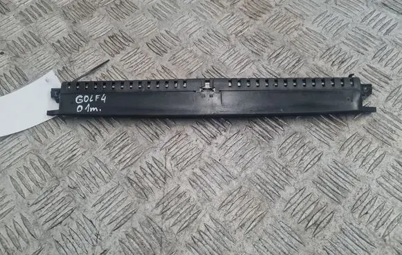 Volkswagen Golf IV Third/center stoplight 1J6945097C