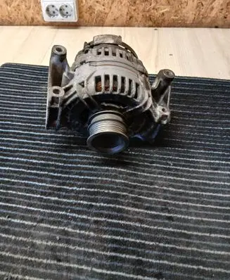 Opel Vectra C Generator/alternator 93179322 0986044953