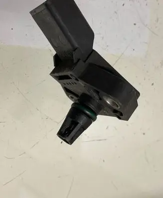 Volkswagen PASSAT B6 Air pressure sensor 038906051C 0281002401