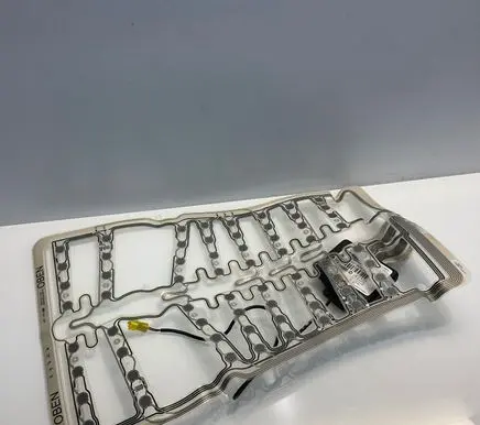 Mercedes-Benz E W211 Seat heating element 2118211958 0285004011 A2118211958