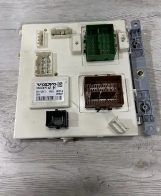 Volvo XC90 Comfort/convenience module 31453070AA 51390771