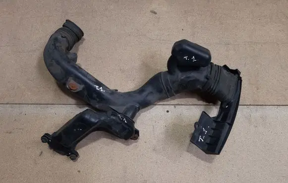 Honda CR-V Air intake duct part