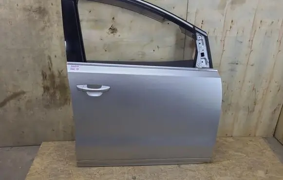 Volkswagen Sharan Front door 