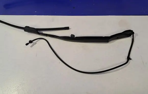 Polestar 2 Windshield/front glass wiper blade 31696294