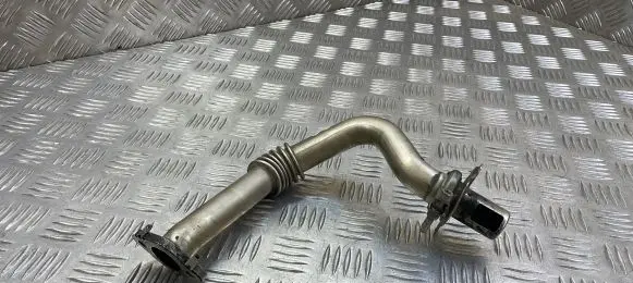 Audi A6 S6 C7 4G EGR valve line/pipe/hose 070131548C