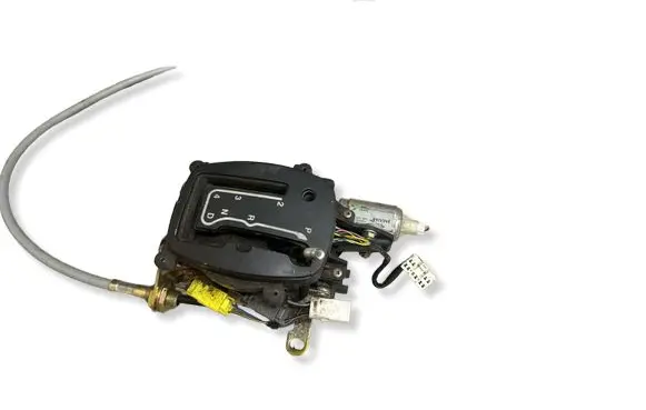 Jaguar XK8 - XKR Gear shifter/selector DBC11071