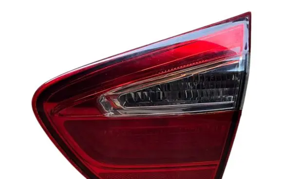 KIA Rio Tailgate rear/tail lights 924041W2