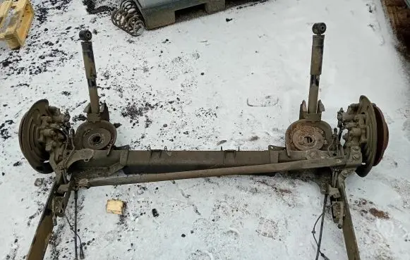 Renault Trafic III (X82) Rear axle beam with reductor 