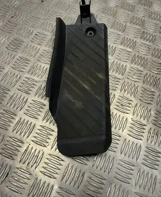 Audi A4 S4 B7 8E 8H Foot rest pad/dead pedal 8E1864777