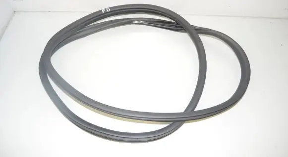 BMW 1 F40 Rubber seal front coupe door 9880688 51729880688