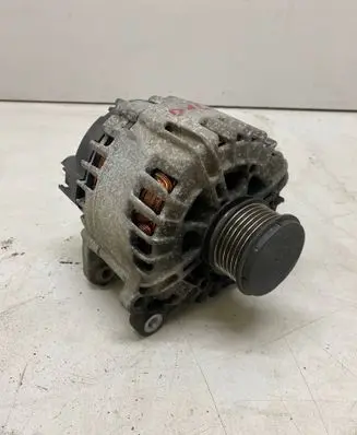 Volkswagen PASSAT B7 Generator/alternator 03L903023B 311071631 2608426A
