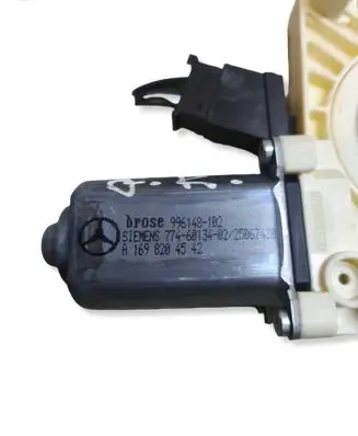 Mercedes-Benz B W245 Rear door window regulator motor A1698204542 996148102 25067430