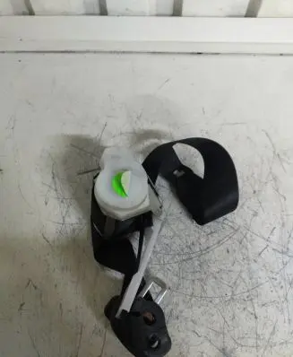 Opel Vectra C Front seatbelt