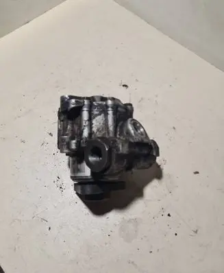 BMW X3 E83 Power steering pump 7692974 676815503B