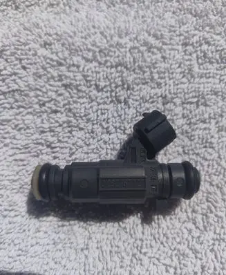 Peugeot 208 I Fuel injector 9676017480