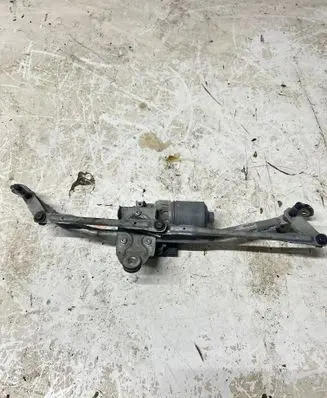 BMW X3 F25 Front wiper linkage and motor 3397021315 20121207