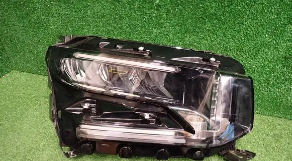 Citroen C3 Headlight/headlamp 9851349080