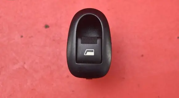 Peugeot 1007 Electric window control switch 2594302