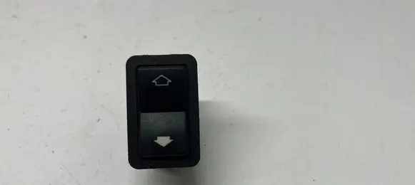 BMW 5 E39 Electric window control switch 8368974