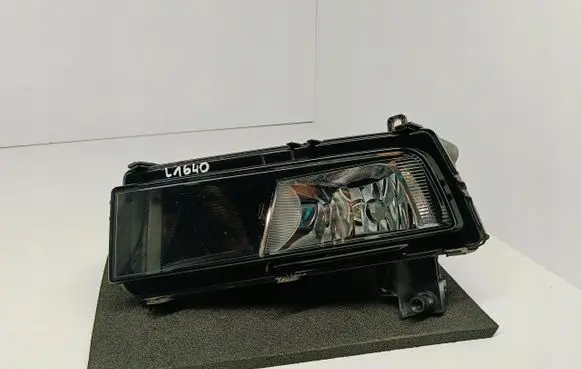 Volkswagen Cross Touran II Front fog light 5TA941661A