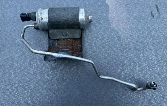 Nissan Patrol Y61 Air conditioning (A/C) air dryer 8510165794