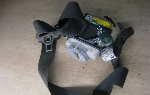 Toyota Yaris Front seatbelt 732200D160 501P9951HJ