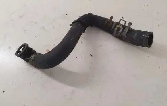 Suzuki Grand Vitara II Engine coolant pipe/hose