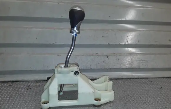 KIA Picanto Gear shifter/selector 437001YXXX