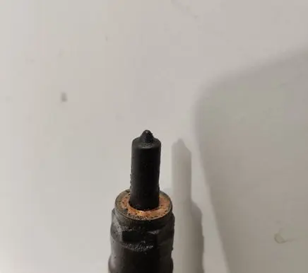 Renault Megane II Fuel injector 8200100272