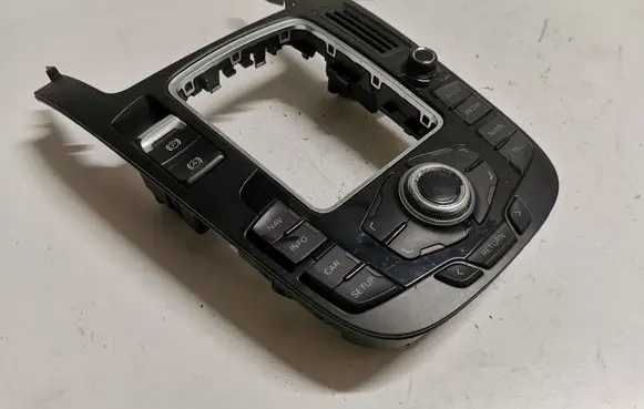 Audi A5 8T 8F Head unit multimedia control 8T0919609