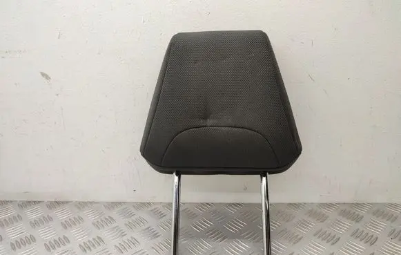 Toyota RAV 4 (XA50) Front seat headrest 