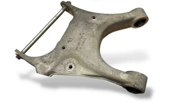 BMW X6 F16 Rear upper control arm/wishbone 6770954 6770952 33326770952