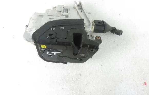 Audi A6 S6 C6 4F Rear door lock 4F0839015