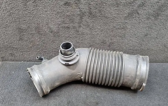 Audi A6 S6 C7 4G Air intake duct part 06E129629E