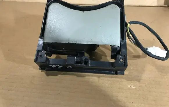Ashtray (front)
