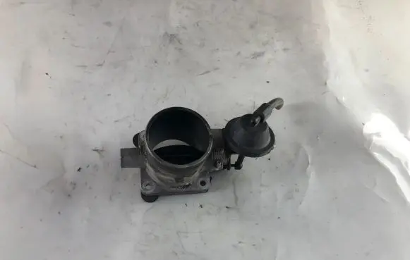KIA Sorento Throttle valve