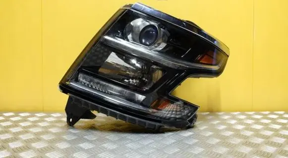Chevrolet Tahoe Headlight/headlamp 300493AD 2648