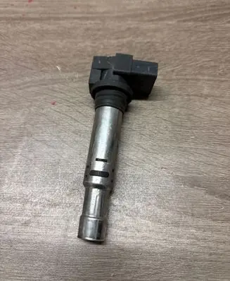 Volkswagen Golf V High voltage ignition coil 036905715E 78292003