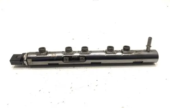 BMW 3 F30 F35 F31 Fuel main line pipe 7800601