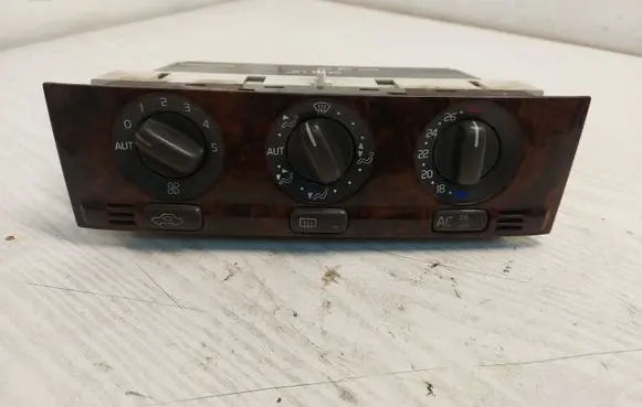 Volvo S40, V40 Climate control unit 889558