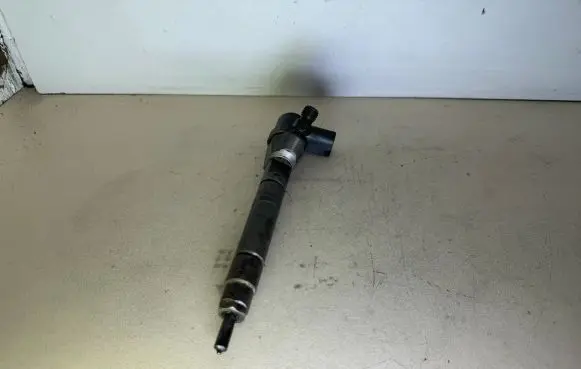 Mercedes-Benz ML W163 Fuel injector A6130700887 0445110202