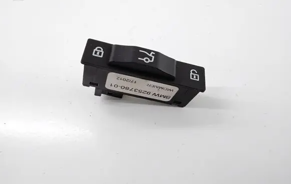 BMW 5 F10 F11 Tailgate opening switch 9253780 925378001