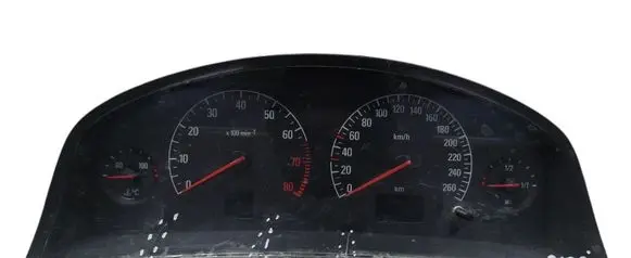Opel Vectra C Speedometer (instrument cluster) 13140887